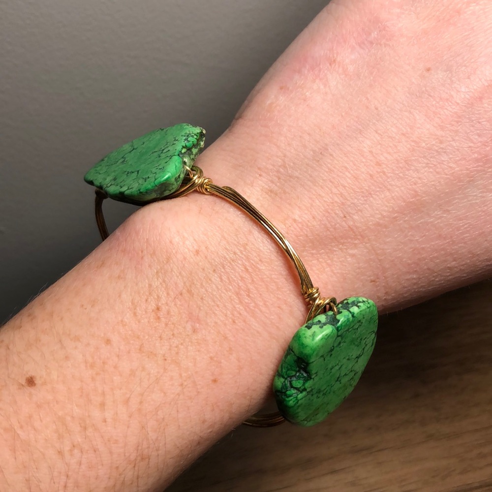 3 green stone gold bangle